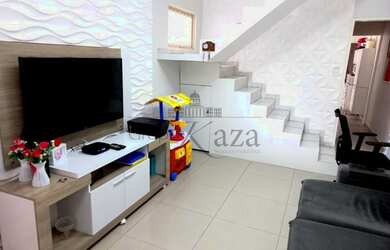 Imagem: A casa possui 2 Dormitórios, 1 Banheiro, 2 Vagas na garagem