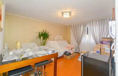 Imagem: O apartamento possui 1 Dormitório, 1 Banheiro, 1 Vaga na garagem