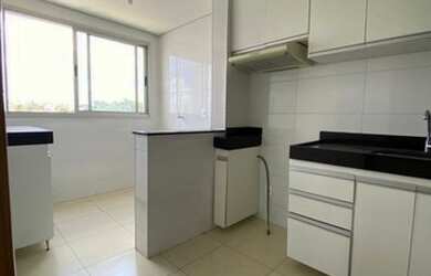 Imagem: O apartamento possui 3 Dormitórios, 1 Banheiro, 2 Vagas na