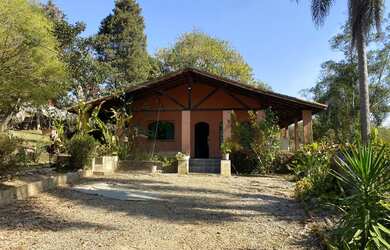 Imagem: A fazenda possui 2.347m² de Área e está localizado em Mairinque