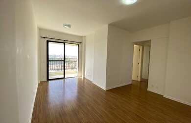 Imagem: O apartamento possui 2 Dormitórios, 2 Banheiros, 2 Vagas na