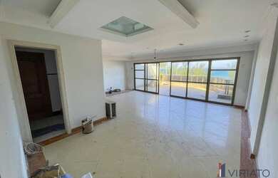 Imagem: O apartamento na cobertura possui 5 Dormitórios, 2 Banheiros