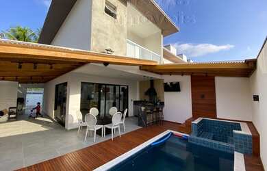 Imagem: A casa em condomínio possui 2 Dormitórios, 3 Banheiros, 3