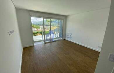 Imagem 14: Casa Padrão. 261m² de Área, 2 Vagas na garageme3 Dormitórios