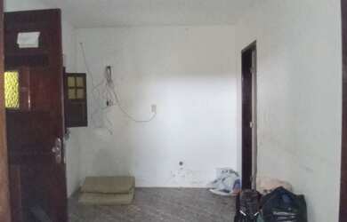 Imagem 2: ALUGA- SE. Varanda, 1 Banheiroe2 Dormitórios