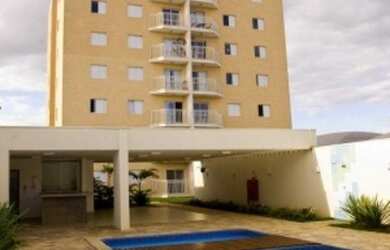 Imagem: O apartamento possui 3 Dormitórios, 1 Banheiro, 2 Vagas na