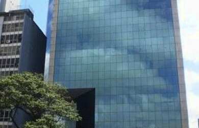 Imagem: O depósito possui 4 Vagas na garagem, 156m² de Área e está