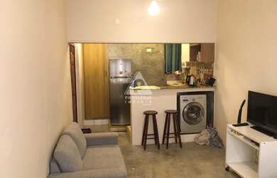 Imagem: A kitnet possui 1 Banheiro, 30m² de Área e está localizado