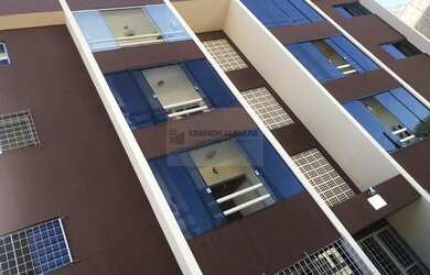 Imagem: O apartamento possui 3 Dormitórios, 1 Banheiro, 1 Vaga na garagem