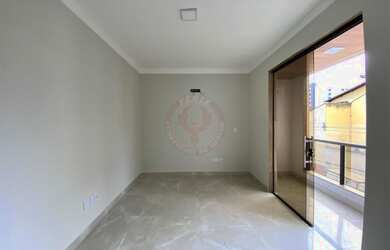 Imagem: O apartamento possui 2 Dormitórios, 2 Banheiros, 2 Vagas na