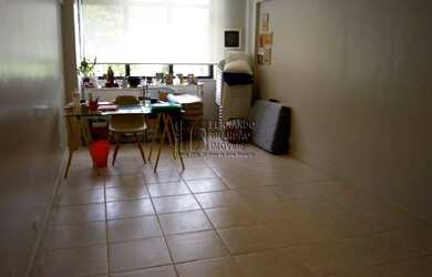 Imagem: O depósito possui 1 Vaga na garagem e 31m² de Área e está