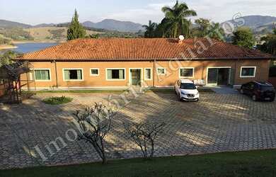 Imagem: A fazenda possui 7320m² de Área e está localizado em Joanópolis