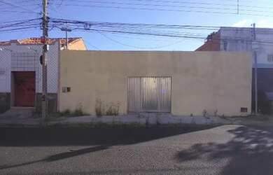 Imagem: CASA RESIDENCIAL NA RUA BARROSO