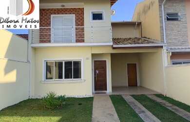 Imagem: A casa em condomínio possui 3 Dormitórios, 3 Banheiros, 2