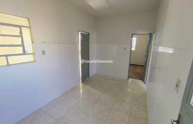 Imagem: Casa 03 quartos e barracão nos fundos