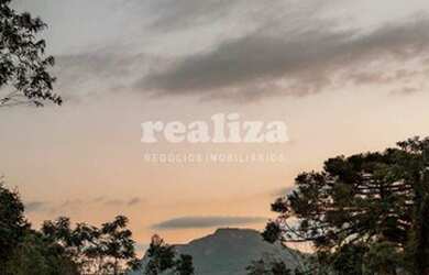 Imagem: O terreno possui 300m² de Área e está localizado em Gramado