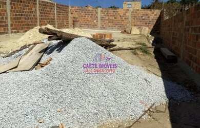 Imagem: O terreno possui 191m² de Área e está localizado em Petrovale