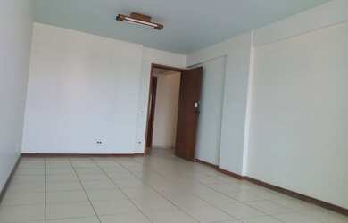 Imagem: O depósito possui 30m² de Área e está localizado em Barro