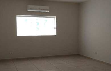 Imagem: O depósito possui 50m² de Área e está localizado em Centro