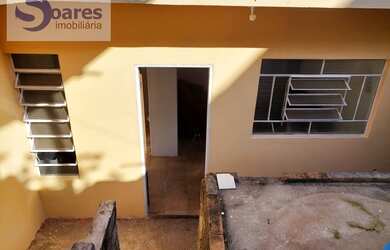 Imagem: A casa possui 2 Dormitórios, 1 Banheiro, 60m² de Área e