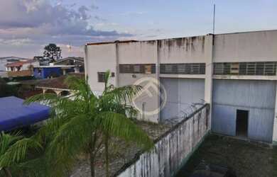 Imagem: O depósito possui 1100m² de Área e está localizado em Boqueirão