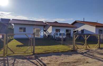 Imagem: A casa possui 2 Dormitórios, 1 Banheiro, 130m² de Área e