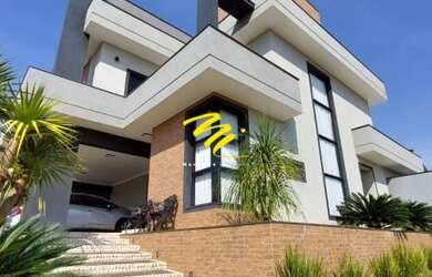 Imagem: A casa em condomínio possui 4 Dormitórios, 5 Banheiros, 4