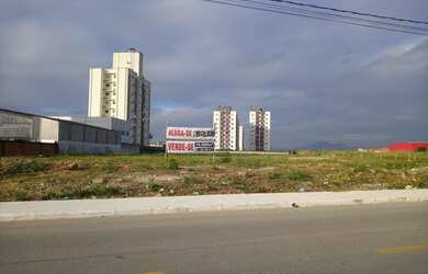 Imagem: O terreno possui 4.600m² de Área e está localizado em Cordeiros