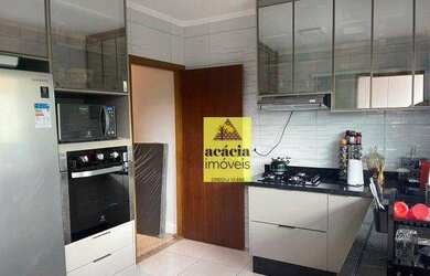 Imagem: A casa possui 2 Dormitórios, 2 Banheiros, 72m² de Área, Imóvel