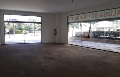 Imagem: O depósito possui 2 Vagas na garagem, 123m² de Área e está