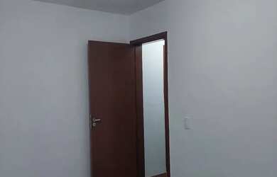 Imagem 2: Alugo ou vendo. 1 Vaga na garageme2 Dormitórios