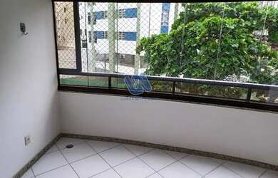 Imagem: O apartamento possui 3 Dormitórios, 2 Banheiros, 2 Vagas na