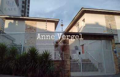 Imagem: A casa possui 2 Dormitórios, 2 Banheiros, 2 Vagas na garagem