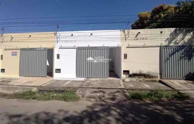 Imagem: A casa possui 1 Dormitório, 1 Banheiro, 1 Vaga na garagem e