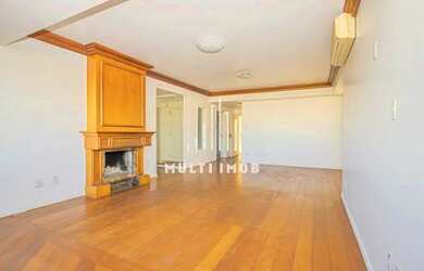 Imagem: O apartamento possui 2 Dormitórios, 4 Banheiros, 3 Vagas na