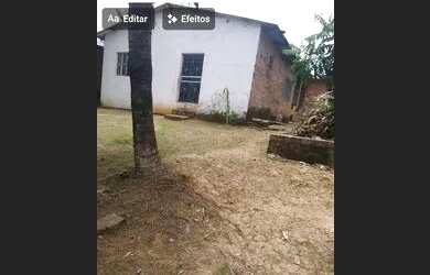 Imagem: A casa possui 2 Dormitórios, 1 Banheiro e 1 Vaga na garagem