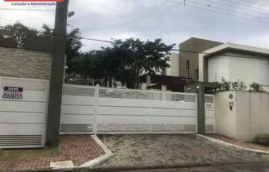 Imagem: A casa em condomínio possui 3 Dormitórios, 2 Banheiros, 3