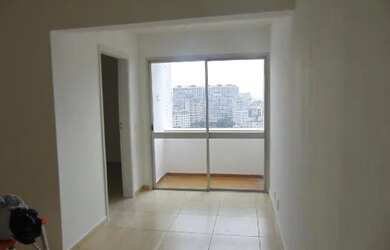 Imagem: O apartamento possui 1 Dormitório, 1 Banheiro, 1 Vaga na garagem