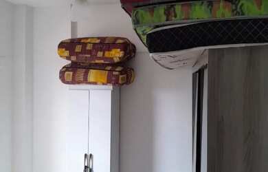 Imagem: O apartamento possui 1 Dormitório, 1 Banheiro, 1 Vaga na garagem