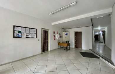 Imagem 15: Apartamento amplo central