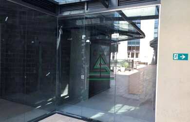 Imagem: O depósito possui 1 Vaga na garagem e 45m² de Área e está