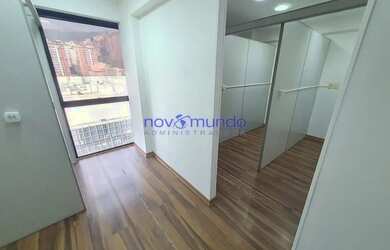 Imagem: O depósito possui 2 Vagas na garagem e 66m² de Área e está