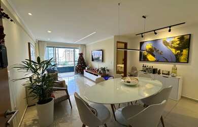 Imagem: O apartamento possui 3 Dormitórios, 3 Banheiros, 2 Vagas na