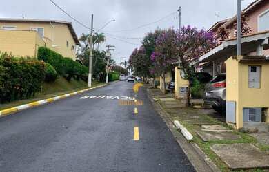 Imagem: A casa em condomínio possui 2 Dormitórios, 1 Banheiro, 2 Vagas