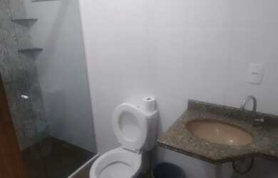 Imagem 8: Bem pertinho do mar (150m,) com 2 quartos (ar C.), próximo ao Beto Carreiro