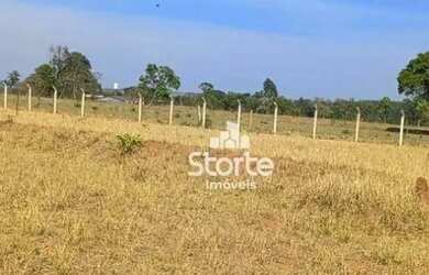 Imagem: A fazenda possui 1.000m² de Área e está localizado em Campo
