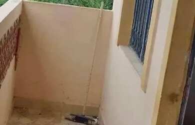 Imagem: A casa possui 1 Dormitório, 1 Banheiro e está localizado