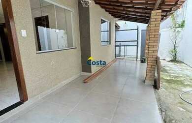 Imagem: A casa possui 3 Dormitórios, 1 Banheiro, 3 Vagas na garagem