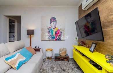 Imagem: O apartamento possui 2 Dormitórios, 1 Banheiro, 1 Vaga na garagem