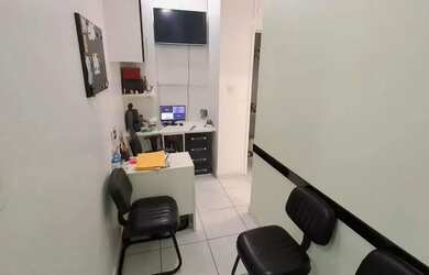 Imagem: O apartamento possui 1 Dormitório, 1 Banheiro, 30m² de Área